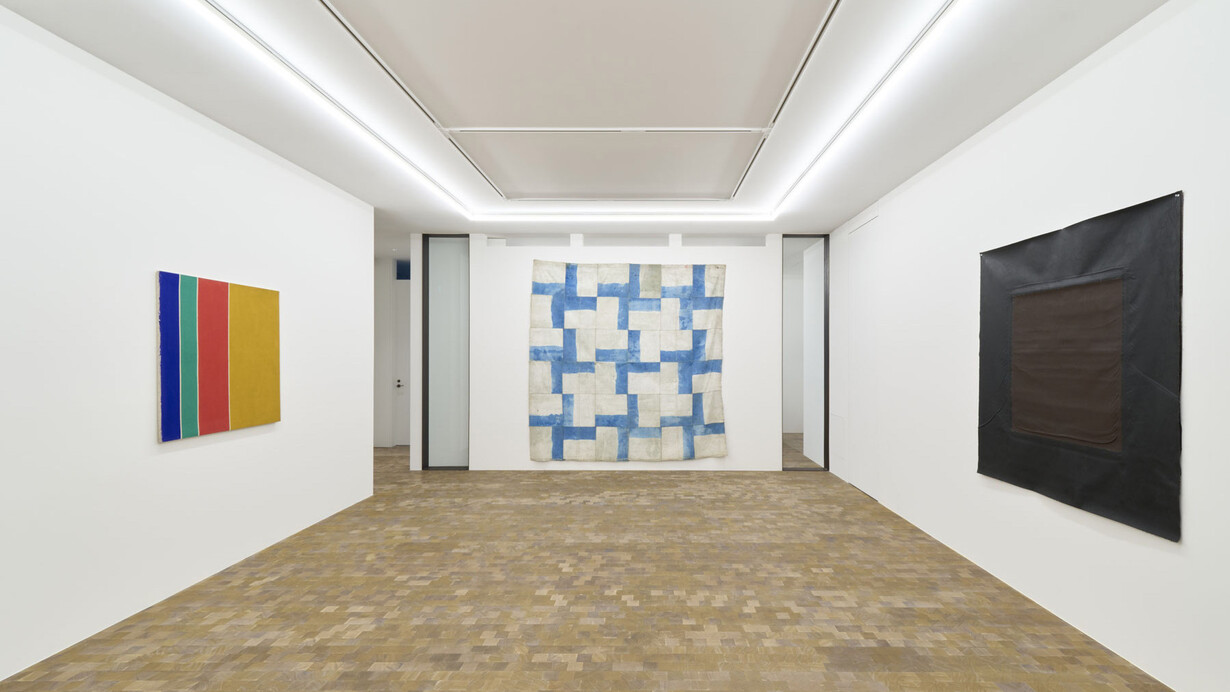 Artistes divers, Supports/Surfaces, vue de l'exposition. Avec l'aimable autorisation de Ceysson et Bénétière