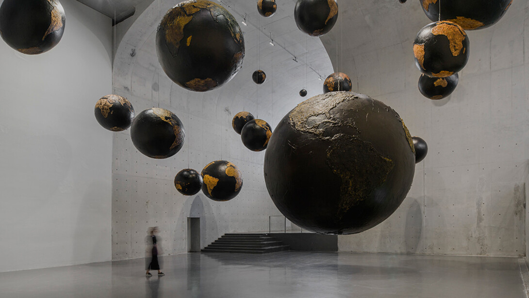 Mark Bradford. Courtesy of Long Museum