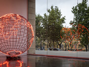 Mona Hatoum, Hot Spot III, 2009, stainless steel and neon tube, 234 x 223 x 223 cm. Courtesy of IVAM