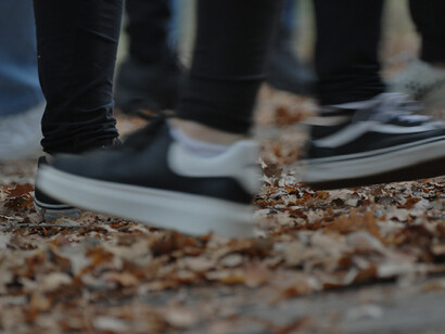 Quest’opera infatti, per incuria e disattenzione ha perso il suo antico splendore, oltre alle zone prive di tessere musive, non ha più il colore: è diventata un’opera in bianco e nero