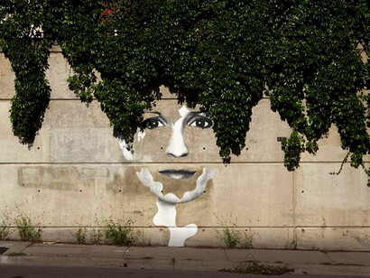 Colorati disegni (ri)danno vita a pareti e spazi dimenticati o abbandonati