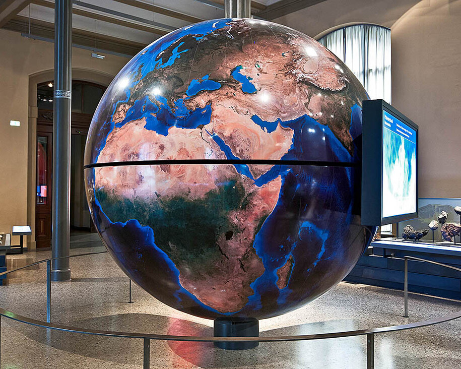 System Earth. Courtesy of Museum für Naturkunde