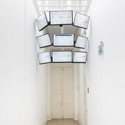 Tania Bruguera, Accelerated free fall (AFF) [Caída libre acelerada], vista de exhibición. Cortesía del proyectoamil