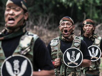 Engagement. On ne peut mentir avec l’engagement, l’armée le sait