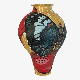 Bryan Burk, Green Emperor on the Phone,
glaze, underglaze, stoneware,
31" x 21" x 21",
2023. Courtesy of the artist and Duane Reed Gallery