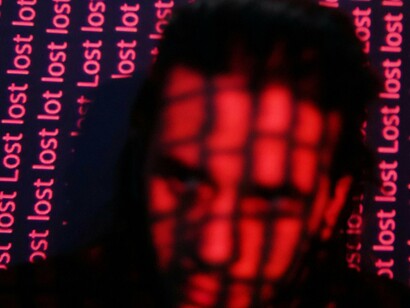 Isso reduz a diversidade de vozes e empobrece o debate público, promovendo um ambiente de conformismo e medo. Um ambiente onde as pessoas evitam se posicionar por receio de represálias é um ambiente menos livre, menos plural e menos democrático