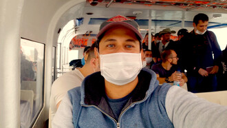 Julio Salazar en el traslado al Marella Explorer 2