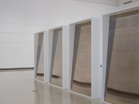 Installation view of the exhibition Liz Deschenes: Gallery 7, 2014-2015, Photo: ©Walker Art Center