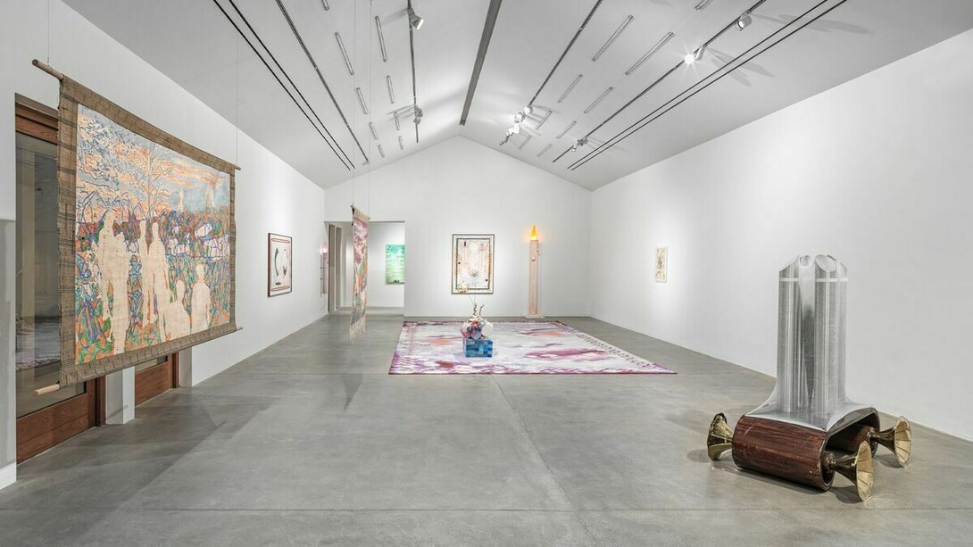 Various artists, An uncommon thread, exhibition view. Courtesy of Hauser & Wirth 