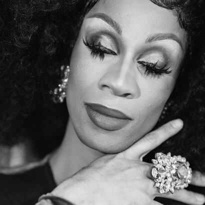 L'activisme LGBTQ+. Ce mouvement n'hésite pas à prôner l'usage mutilant d'une médecine chirurgicale et endocrinologique dévoyée