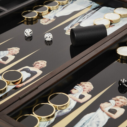 Marilyn Monroe backgammon 