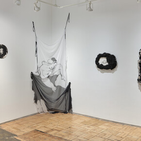 Torey Akers, Besotted, exhibition view. Courtesy of A.I.R Gallery