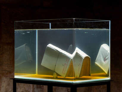 Alicia Martín, Contrapeso (Counterweight), exhibition view. Courtesy of Rafael Pérez Hernando Gallery