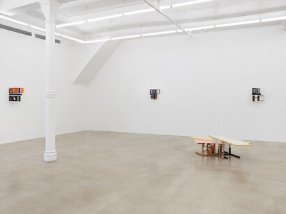 Sculpture, Exhibition view. Courtesy of James Cohan