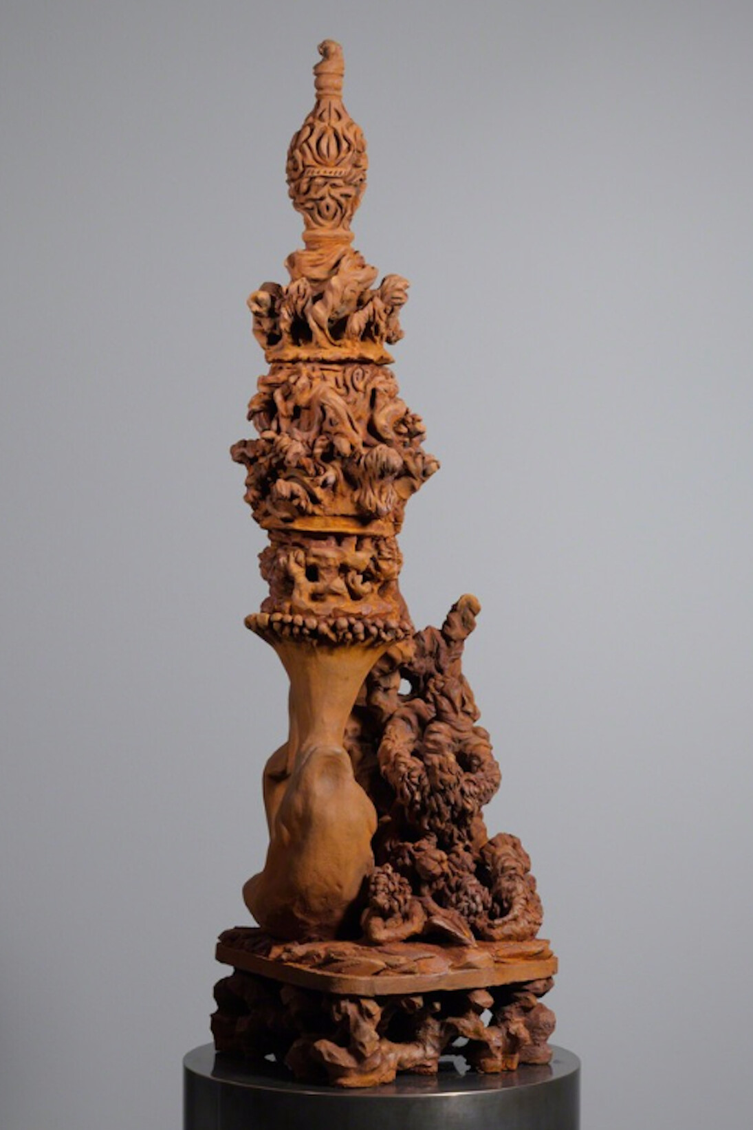 Hugo Wilson, Grotti III, 2016. Courtesy of Parafin