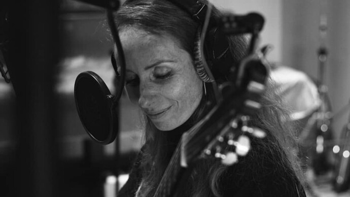 Angela Kinczly, "Canzoni di viaggio"