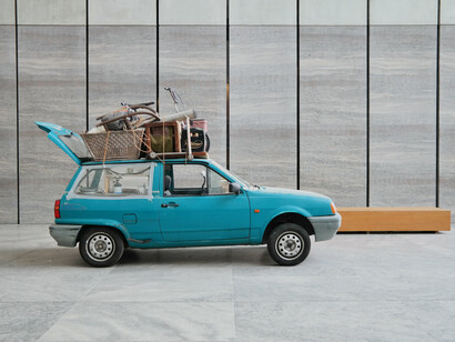 Manaf Halbouni, Nowhere is home, 2015 -Materiali vari, dimensioni variabili © Manaf Halbouni
