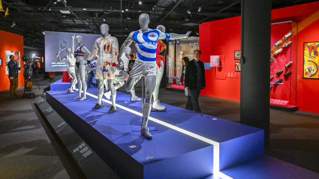 Mode und sport, ausstellungsansicht. Mit freundlicher genehmigung des Olympischen Museums