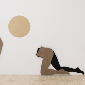 Anthea Hamilton, Soft you, exhibition view. Courtesy of Fondazione Memmo