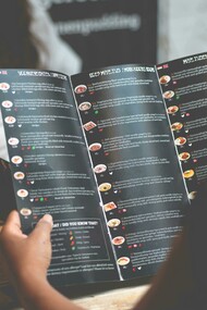 La gestión estratégica de una carta gastronómica requiere algo más que intuición: necesita análisis riguroso