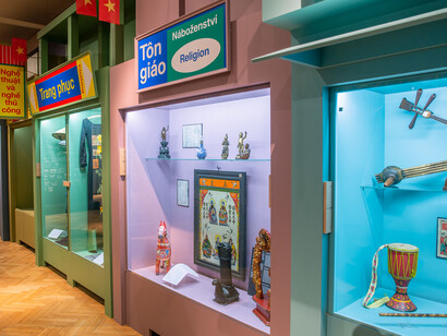 Familiar and unfamiliar Vietnam, exhibition view. Courtesy of Náprstek Museum of Asian, African and American Cultures