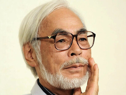 Hayao Miyazaki, junto con Isao Takahata, fundó Studio Ghibli, un estudio de películas y animación