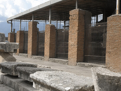 Current restoration and excavation activities at the Casa del Cenacolo Colonnato highlight Pompeii’s continuing archaeological discoveries