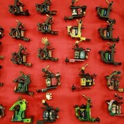 Mary Kelly, Guns, 2012