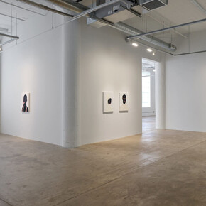 Kwesi Botchway, Be your own cool, exhibition view. Courtesy of Vielmetter Gallery