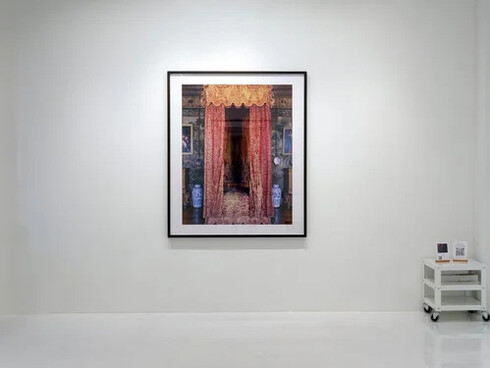 David Leventi, Perchance to dream: royal and noble bedchambers, exhibition view. Courtesy of Rick Wester Fine Art