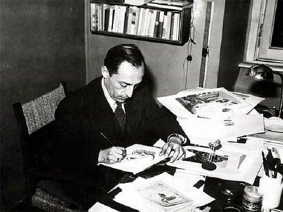 Leo Longanesi nel suo studio