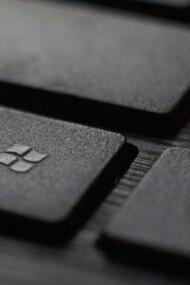 Nas mais recentes atualizações do sistema operacional Windows da Microsoft vimos também a empresa mudar o design de seu logo