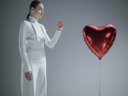 Talvez, só talvez seja bom cogitar as nossas falhas num sentido mais amplo da palavra, assim sendo, é cogitando as nossas certezas, que perceberemos os próprios erros é harmonizar-se com o todo


