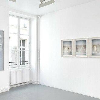Various artists, Silence, exhibition view. Courtesy of Galerie Catherine Putman