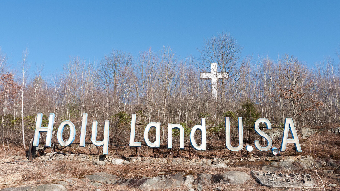 Terry Richardson, "Holy Land USA", 2014 © 2015 Terry Richardson, All Rights Reserved. Courtesy Galerie Perrotin
