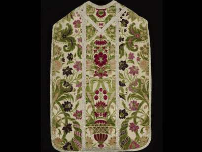 Opulent Fashion in the Church. Courtesy of The Cleveland Museum of Art