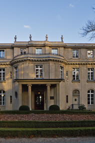 La villa Am Großen Wannsee 56-58 dove si tenne la conferenza: dal 1992 è casa della memoria e monumento nazionale