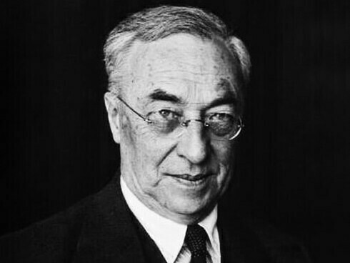 Vasili Kandinsky afirmaba que los colores son un poder que nos altera el alma y por esta última entendía nuestros estados de ánimo, como lo hace también la música