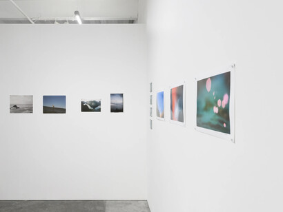 Various artists, Mirrors, exhibition view. Courtesy of Eleanor Harwood Gallery