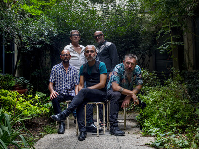 Bright Magus e l'album d'esordio “Jungle Corner”. Alcuni di noi avevano suonato insieme e altri si erano intrecciati e comunque noi cinque insieme non avevamo mai suonato