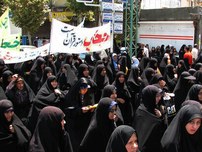 Démonstration de hijab et de modestie à Nishapur, le 12 juillet 2013. Photo par Sonia Sevilla
