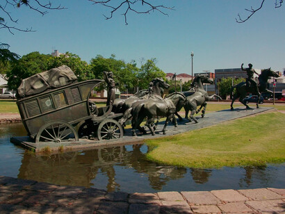 Monumento a la diligencia en el parque de El Prado, Montevideo, Uruguay