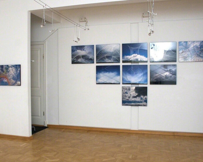 Lighter spaces. Courtesy of Krokin Gallery