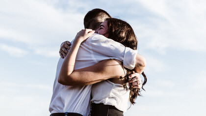 È attraverso il percepire l'amore con il corpo che si giunge alla conoscenza dell'Unione Divina