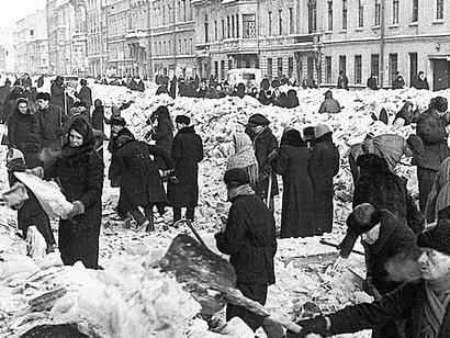 Cleaning the streets, Residents of Leningrad clearing debris after the first winter in the besieged city, Soviet Union