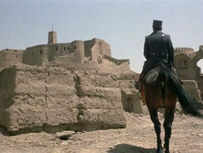 Una scena del film Il Deserto dei Tartari di Valerio Zurlini