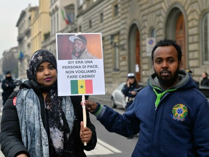 La manifestazione in memoria di Idy Diene