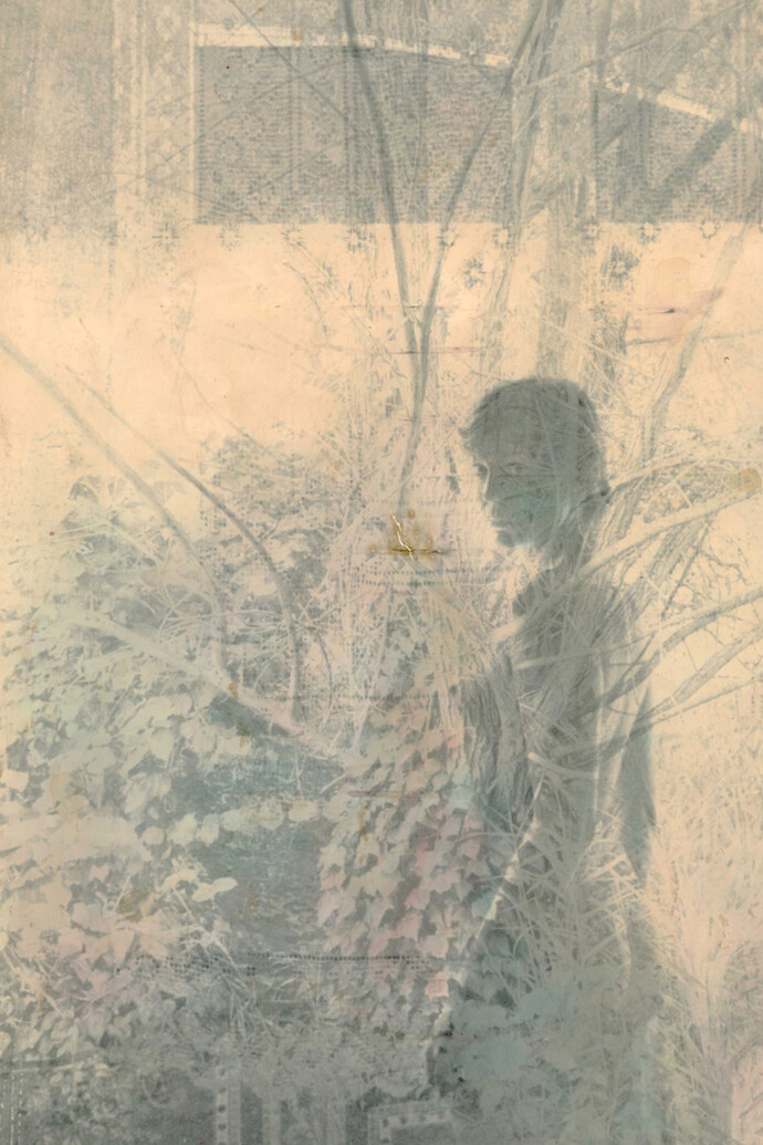 Valentina D’Accardi, Senza Titolo, dalla serie Hestia, 2015, stampa ai sali d’argento con interventi di grafite, acquerello e tecnica mista, 24 x 30,5 cm