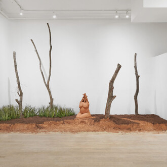 V Walton, I find rest, exhibition view. Courtesy of Hannah Traore Gallery 