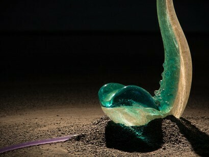 Pneuma, 2020, detail of glass sculpture at Löwenbräukunst Contemporary Art Center, Zurich, © Christian Fogarolli